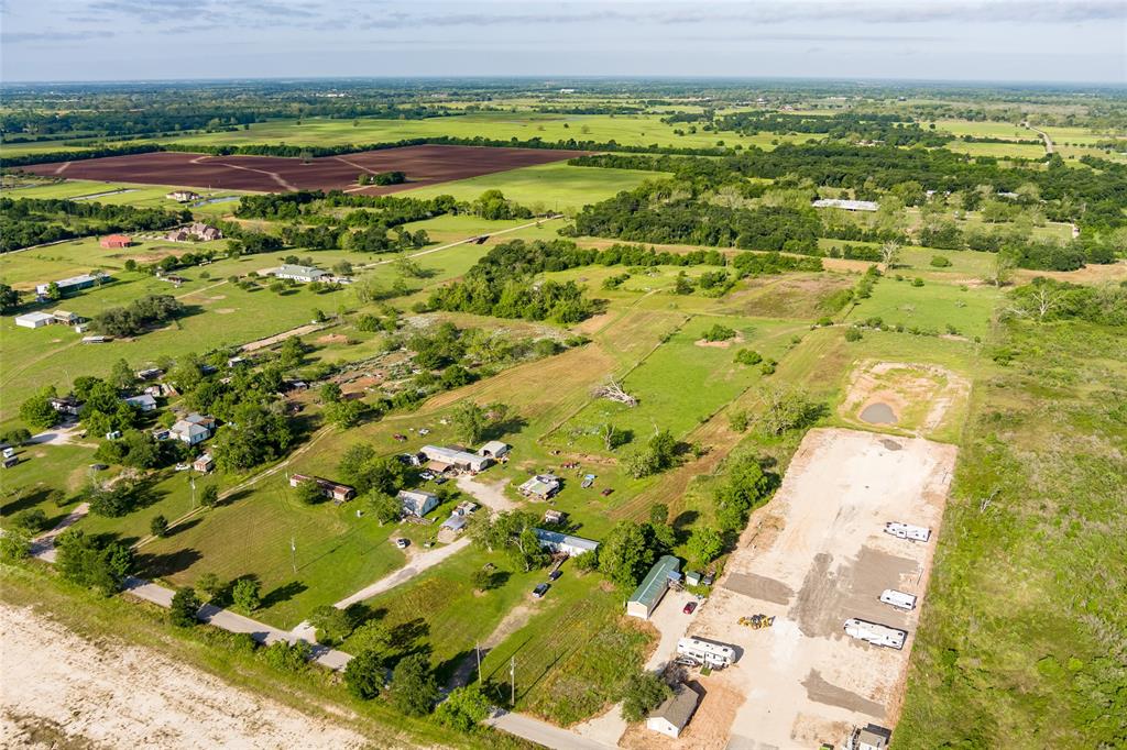 6936 Love Road, Fulshear, Texas image 4