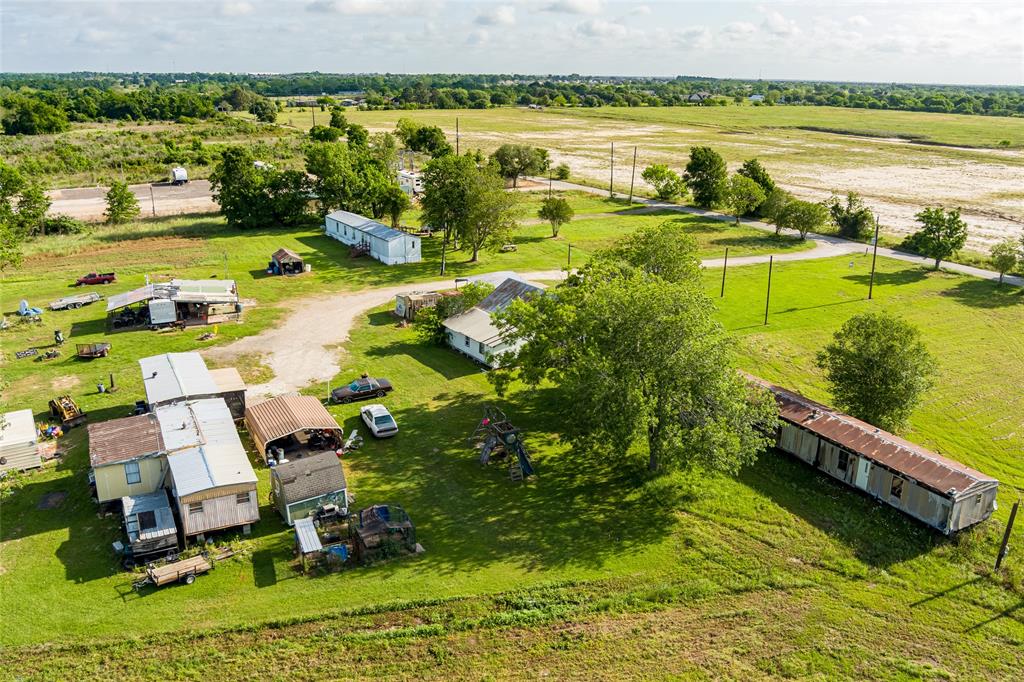 6936 Love Road, Fulshear, Texas image 16