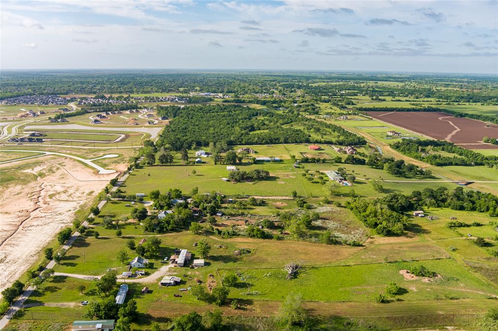 6936 Love Road, Fulshear, Texas image 10