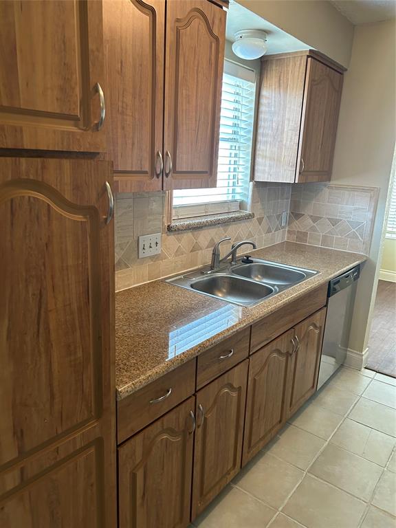 4855 Beechaven Street, Houston, Texas image 5