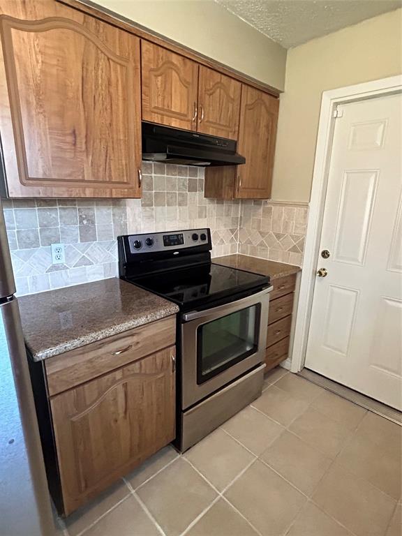 4855 Beechaven Street, Houston, Texas image 4