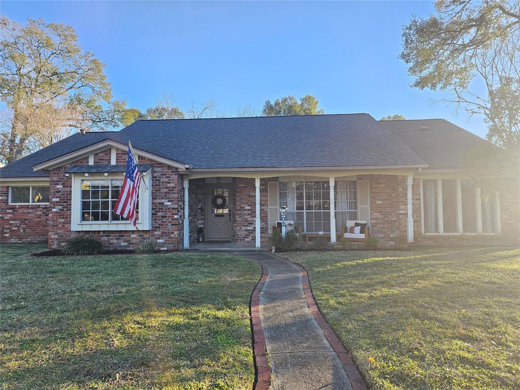 302 Shadow Creek Drive