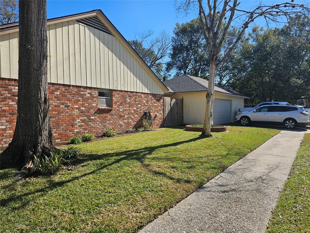 302 Shadow Creek Drive
