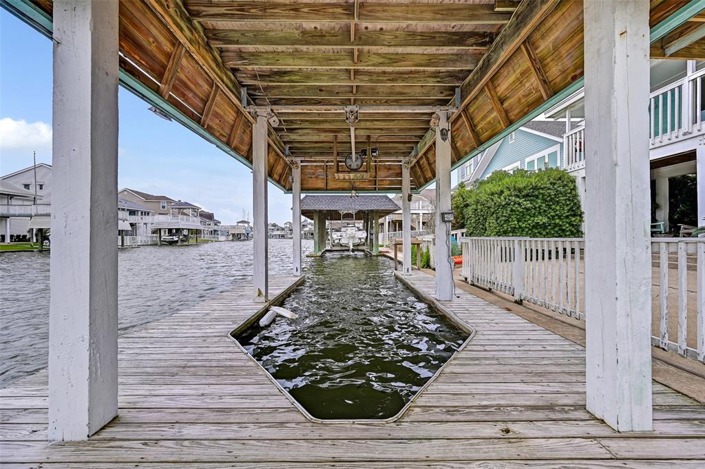 3404 Jolly Roger Circle Cir, Galveston, Texas image 28