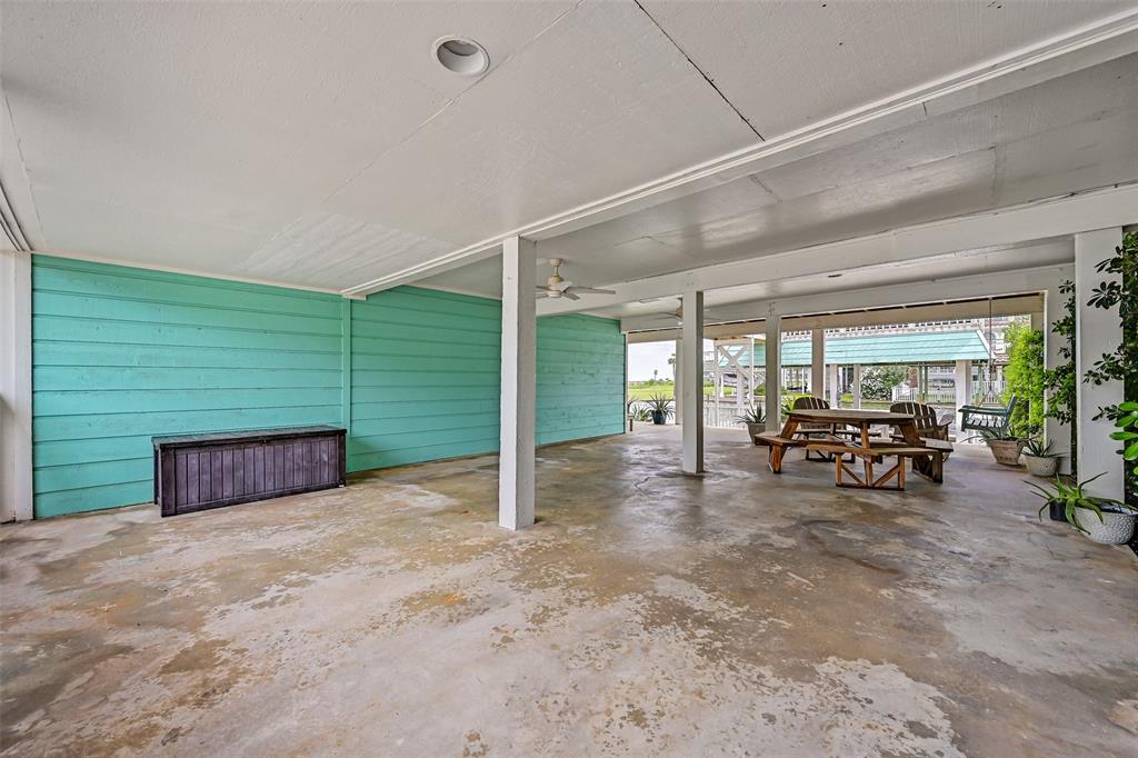 3404 Jolly Roger Circle Cir, Galveston, Texas image 25
