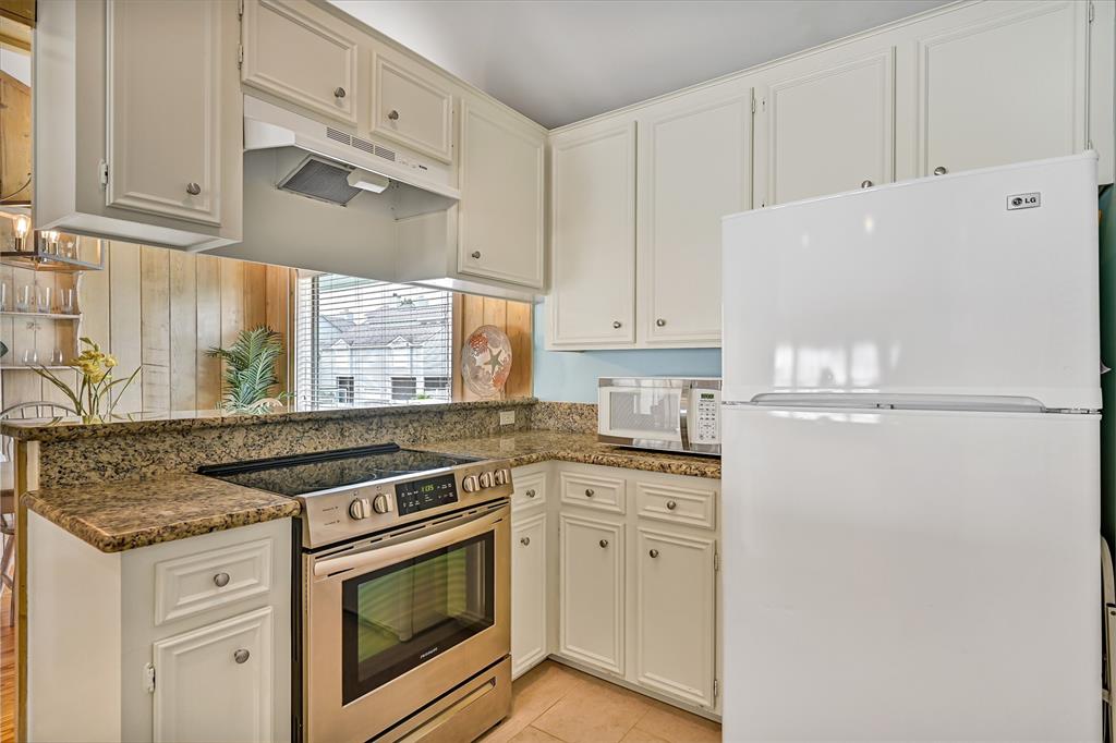 3404 Jolly Roger Circle Cir, Galveston, Texas image 8
