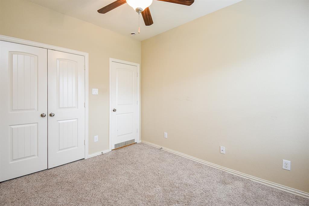 2439 Dark Elm Drive, Fresno, Texas image 29