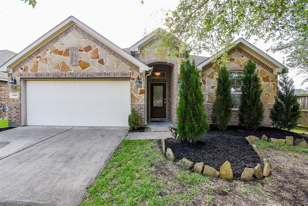 2439 Dark Elm Drive, Fresno, Texas image 1