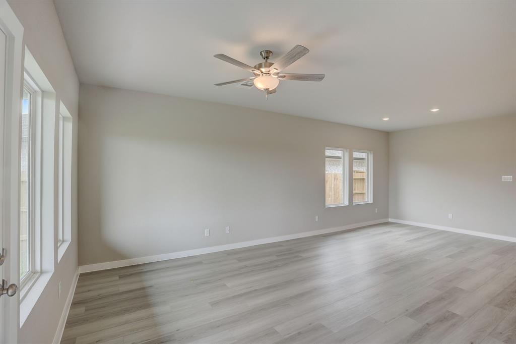 6610 Lenwood Lane, Rosharon, Texas image 9