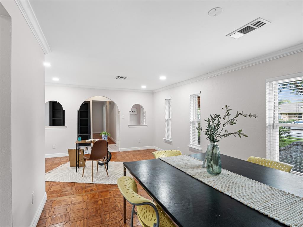 967 W Donovan Street, Houston, Texas image 6