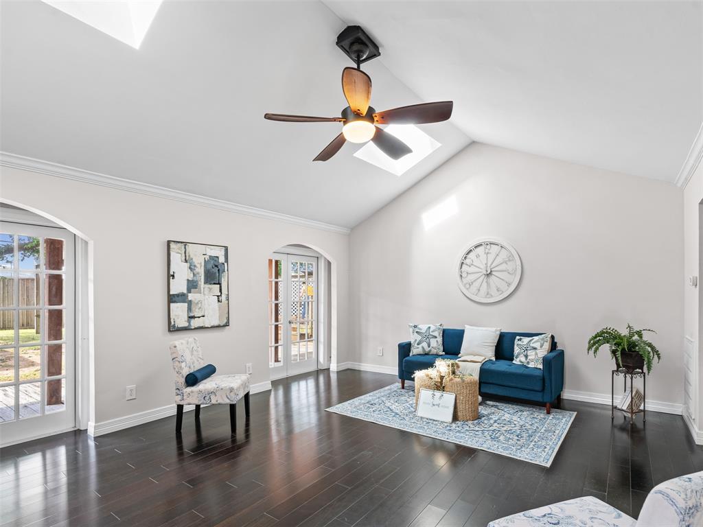 967 W Donovan Street, Houston, Texas image 9