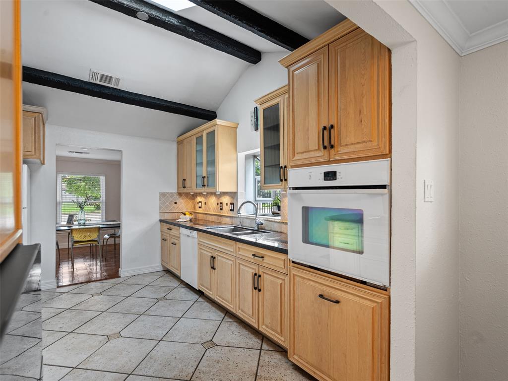 967 W Donovan Street, Houston, Texas image 11
