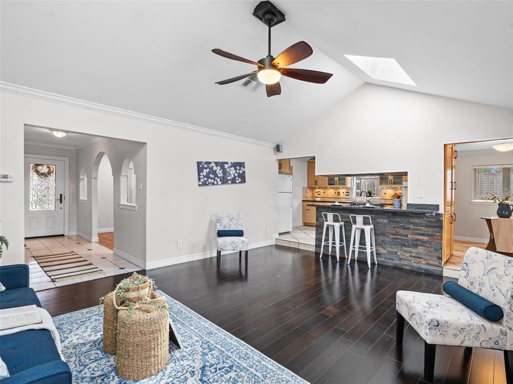 967 W Donovan Street, Houston, Texas image 8