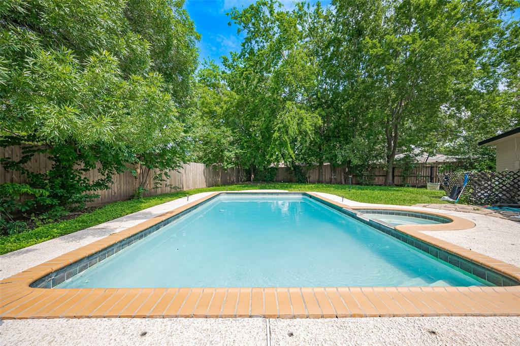 13506 Sherwood Street, Sugar Land, Texas image 1