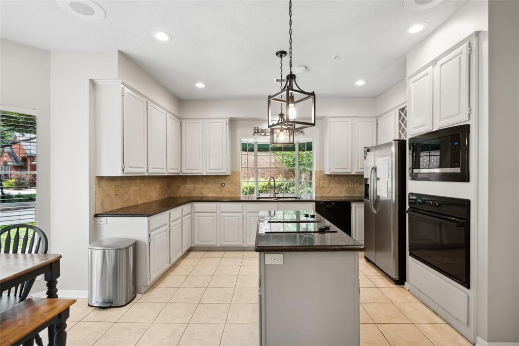22 Poplar Hill Place