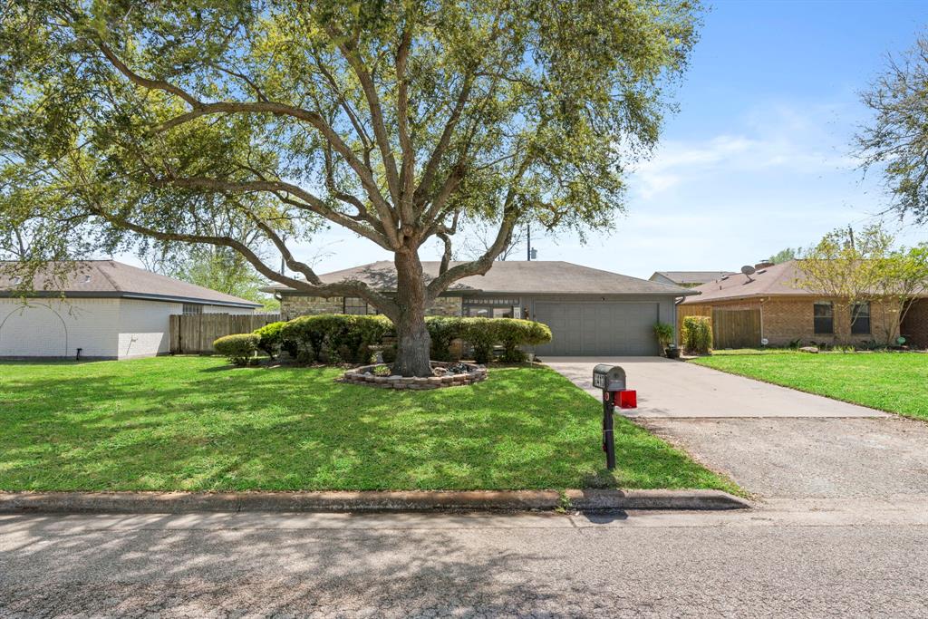 2413 38th Avenue, Texas City, Texas image 2