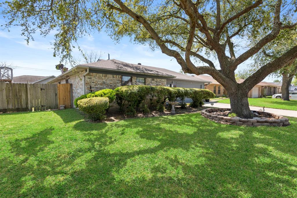 2413 38th Avenue, Texas City, Texas image 3
