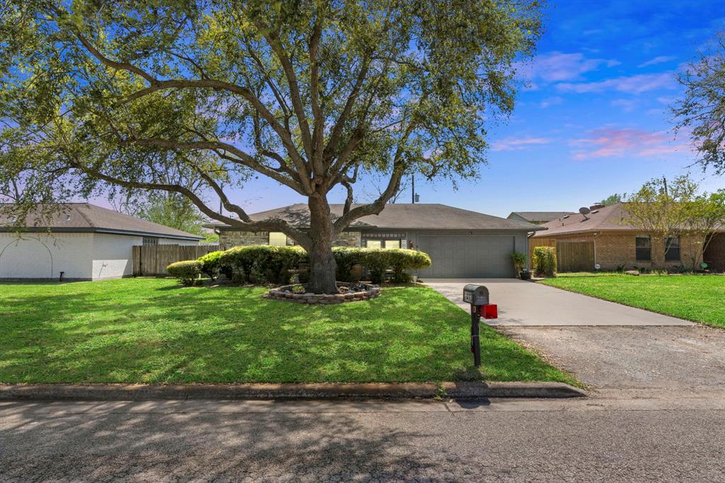 2413 38th Avenue, Texas City, Texas image 1