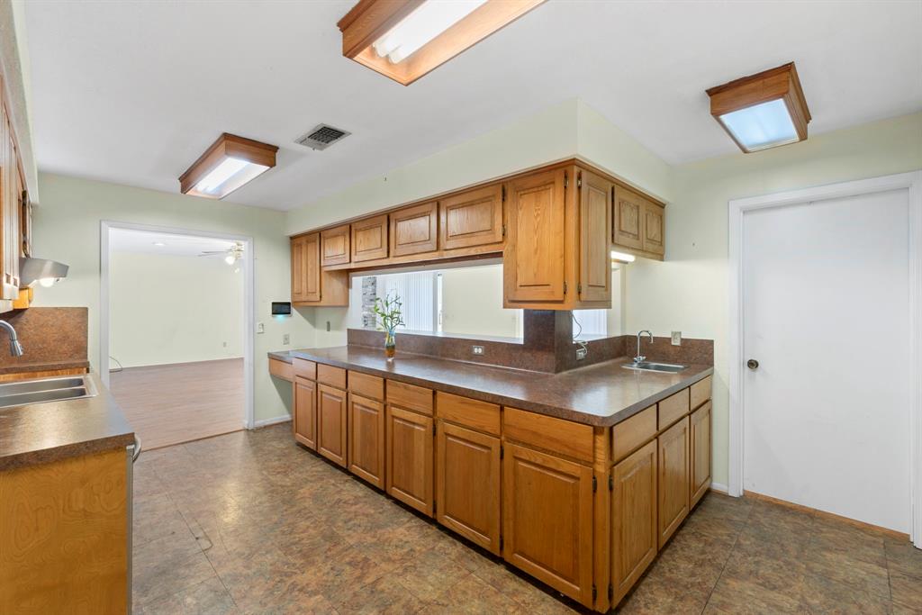 2413 38th Avenue, Texas City, Texas image 16
