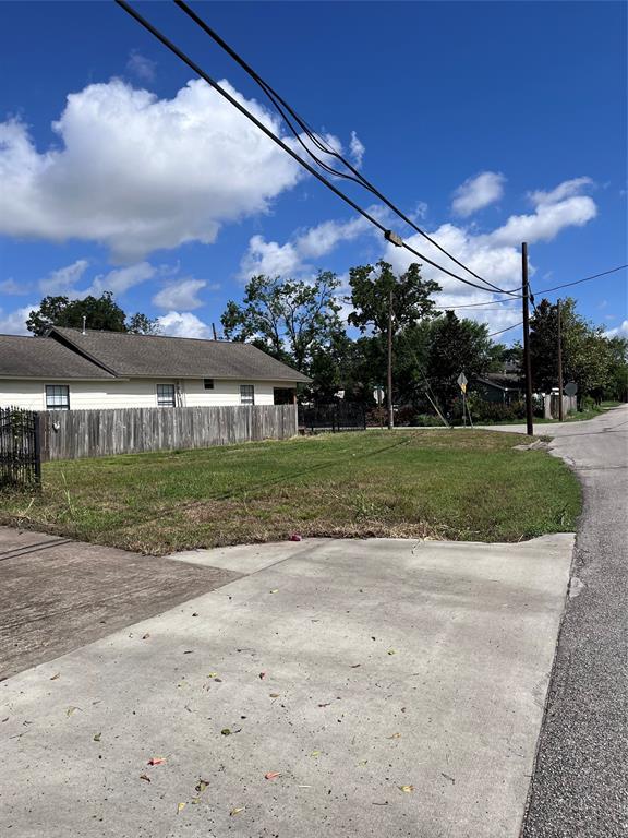 809 W Hedrick Street, Houston, Texas image 5