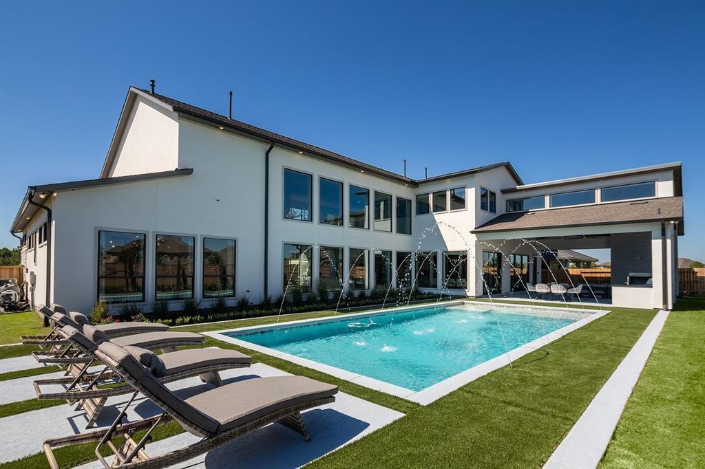 11502 Lago Bella Drive