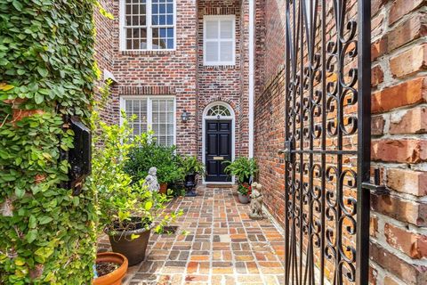 7 Pine Briar Circle Houston TX 77056