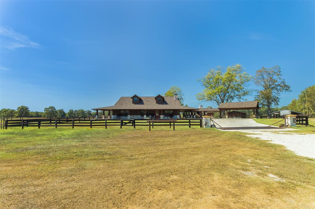 508 Hubert Cryer Road, Zavalla, Texas image 10