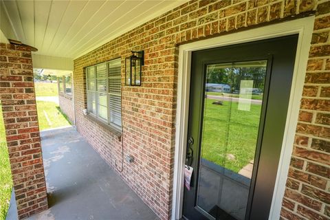 A home in Kirbyville