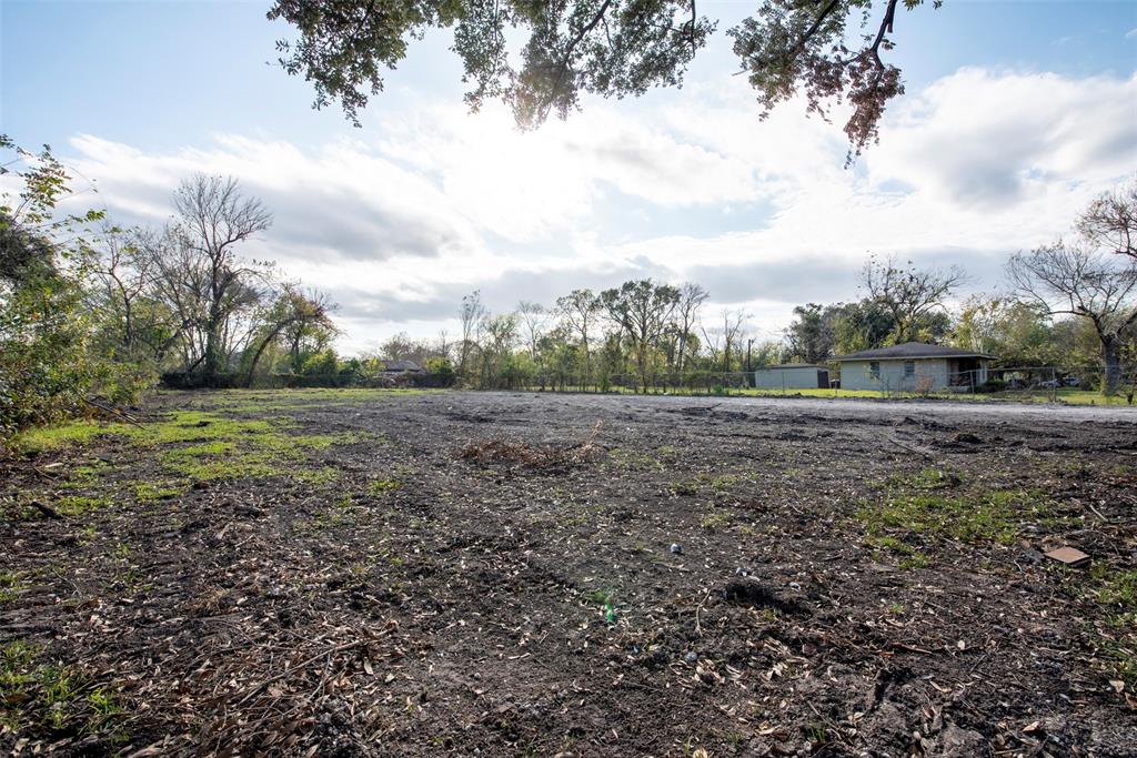 312 Walthall Drive, Houston, Texas image 6
