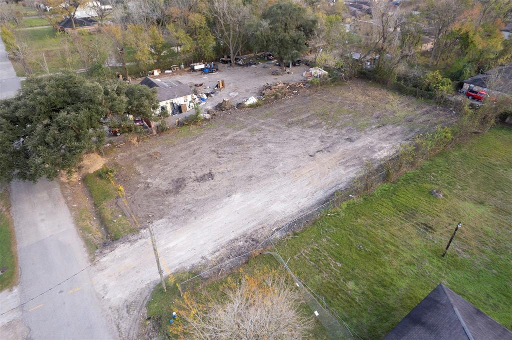 312 Walthall Drive, Houston, Texas image 4