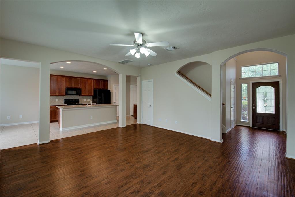 23 S Burberry Park Circle, The Woodlands, Texas image 6