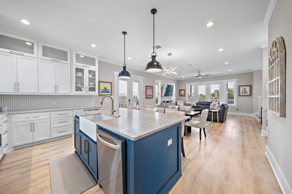 4014 Miramar Court, Galveston, Texas image 8