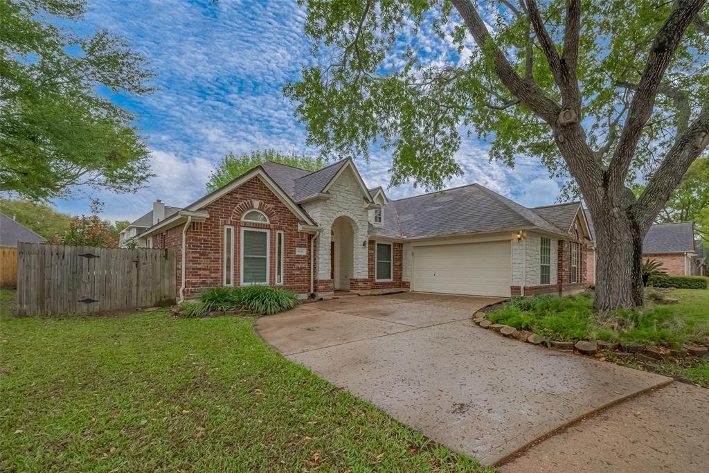 4611 Rainbow Valley Court, Missouri City, Texas image 2