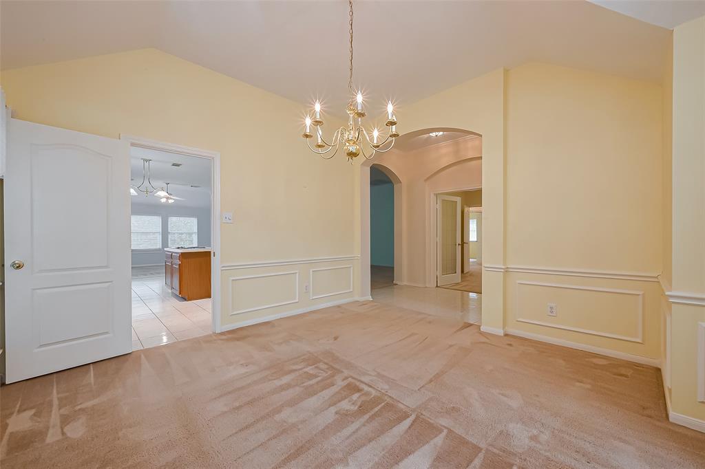 4611 Rainbow Valley Court, Missouri City, Texas image 8