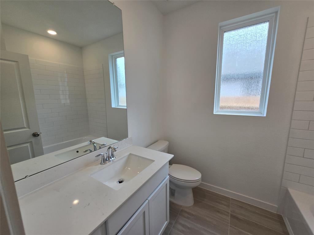 28734 Grand Mesquite Lane, Hockley, Texas image 2