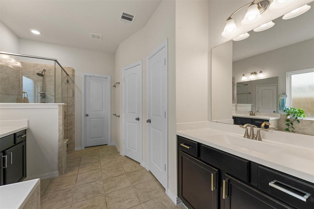 1207 Casal Springs Court, Crosby, Texas image 10