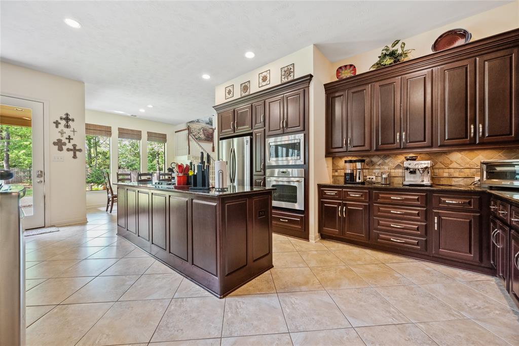 10031 Estes Hill Lane, Conroe, Texas image 14