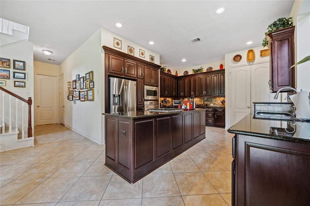 10031 Estes Hill Lane, Conroe, Texas image 13