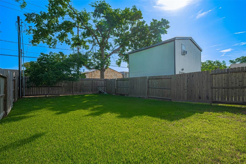 6418 Gresham Street, Wallis, Texas image 17