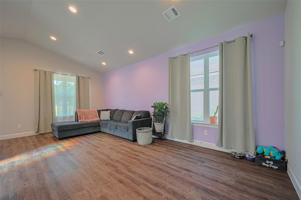 6418 Gresham Street, Wallis, Texas image 7