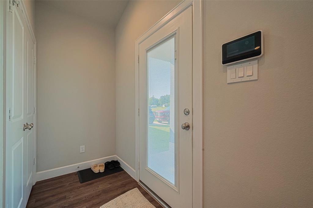 6418 Gresham Street, Wallis, Texas image 4