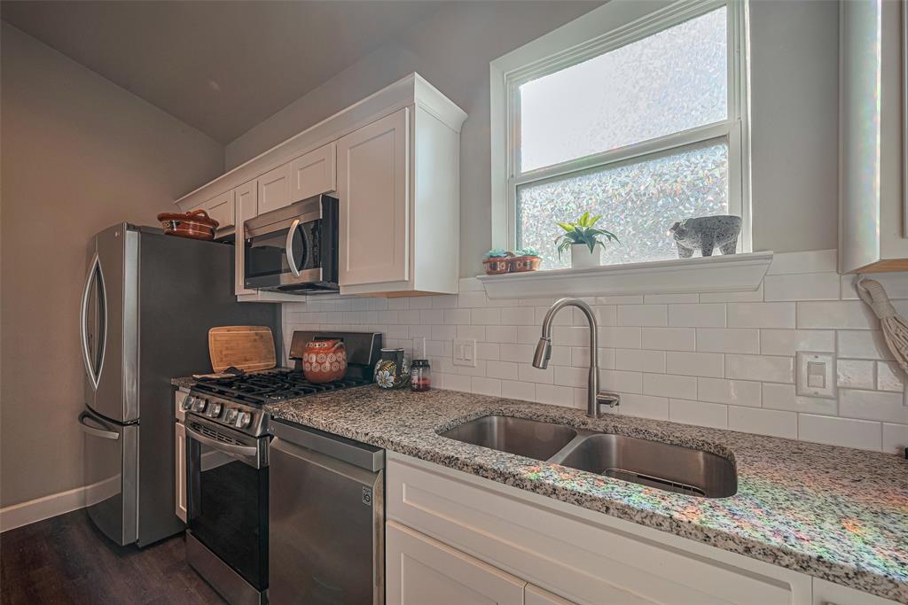 6418 Gresham Street, Wallis, Texas image 10