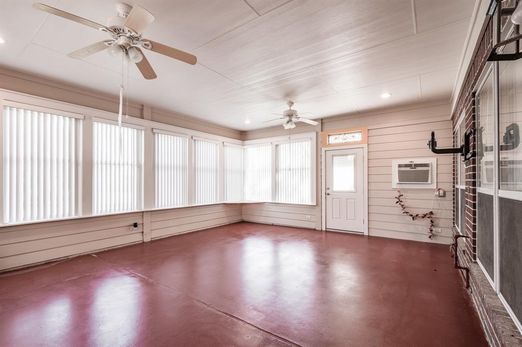 5019 Majestic Drive, Baytown, Texas image 38