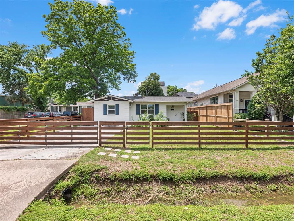 1207 Archer Street, Houston, Texas image 1
