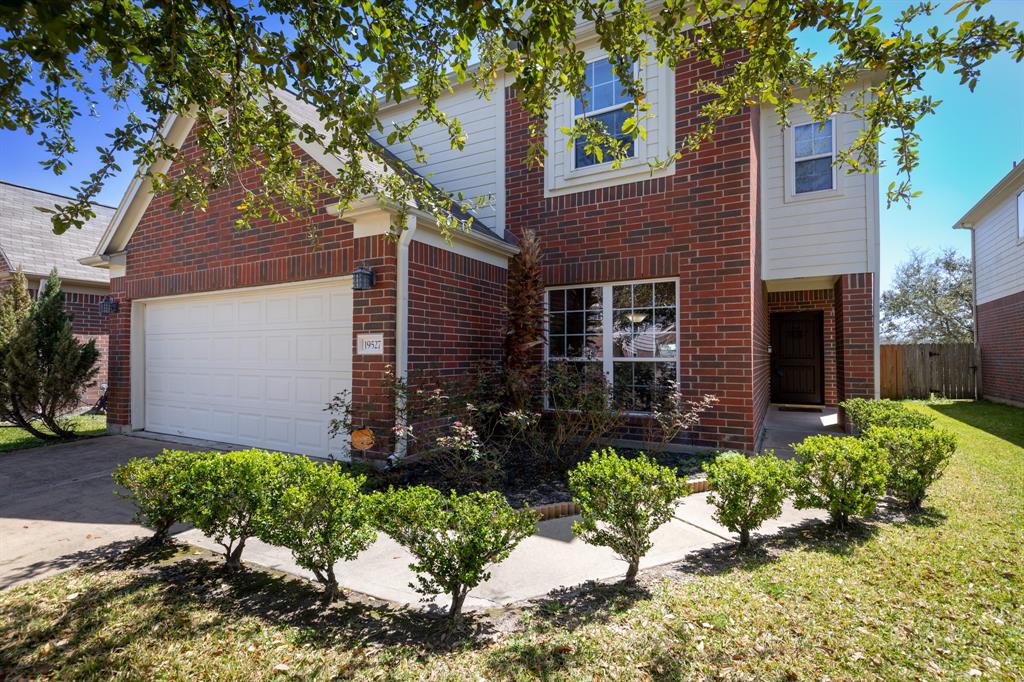 19527 Hardwood Ridge Trail, Cypress, Texas image 1
