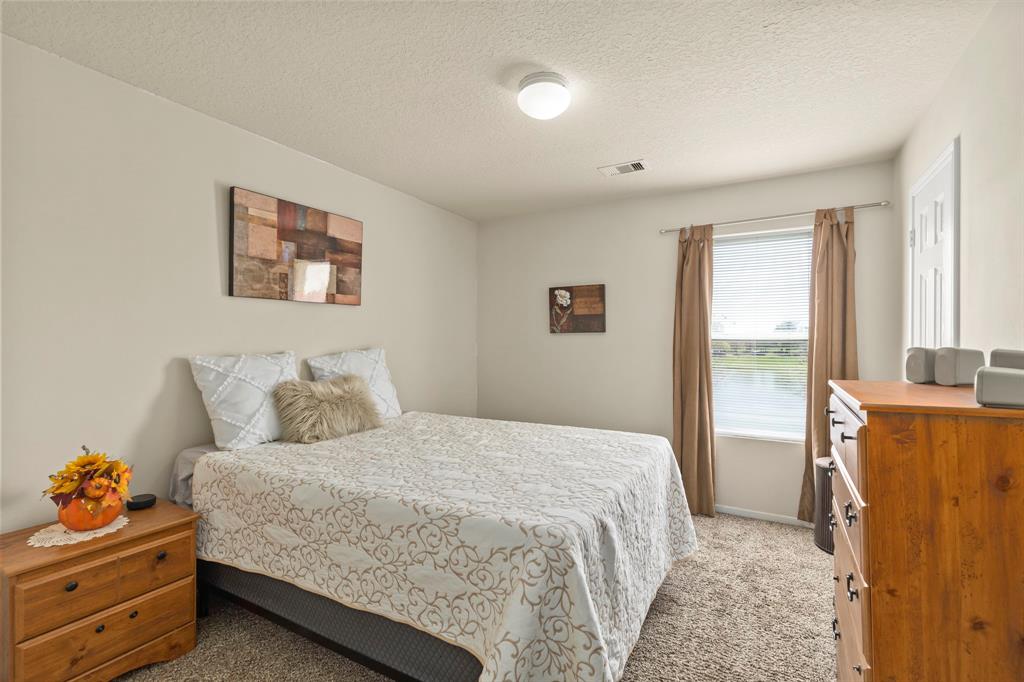 19527 Hardwood Ridge Trail, Cypress, Texas image 23