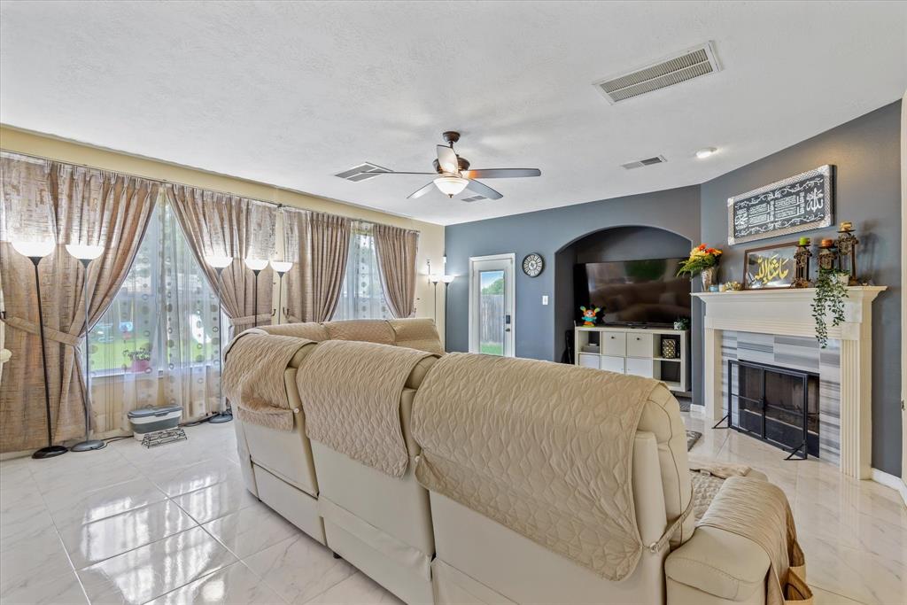 3005 Diamond Bay Drive