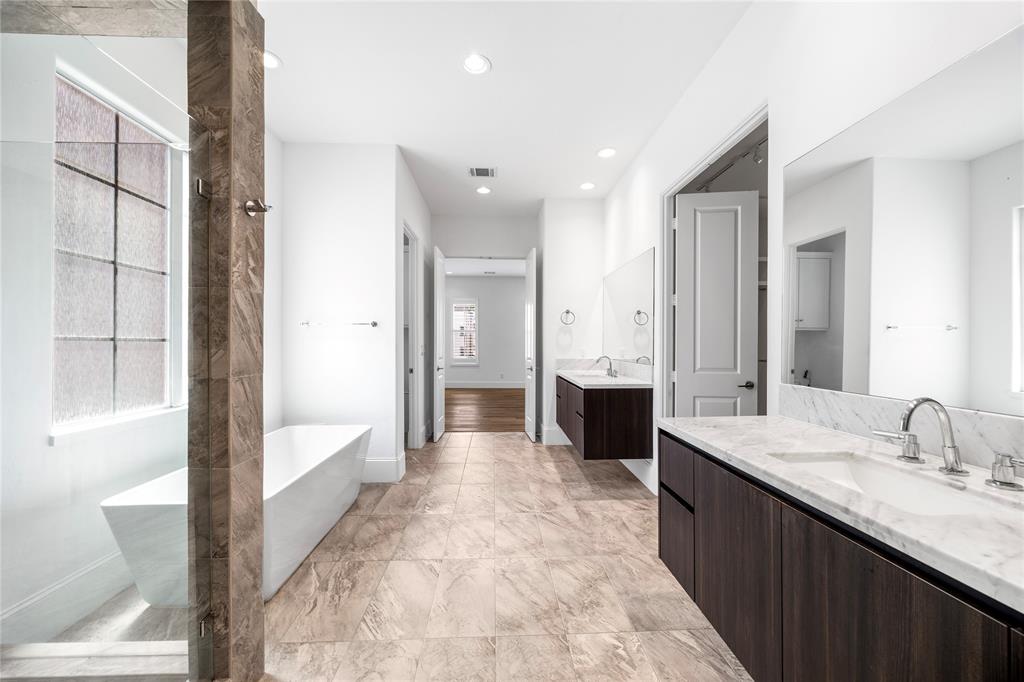 Houston, Texas 77043, United States, 4 Bedrooms Bedrooms, ,5 BathroomsBathrooms,Residential,Active,189011