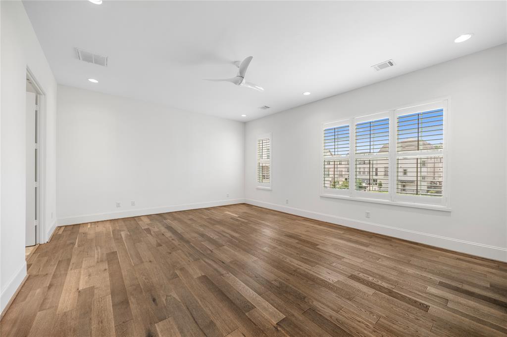 Houston, Texas 77043, United States, 4 Bedrooms Bedrooms, ,5 BathroomsBathrooms,Residential,Active,189011