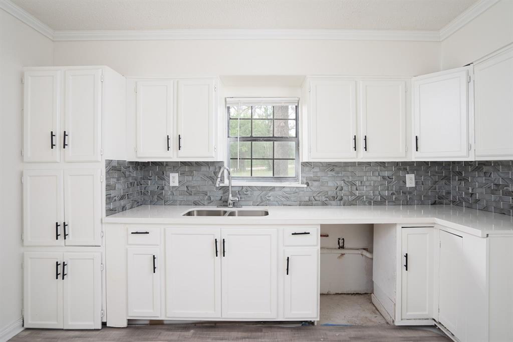 9316 Morin Drive, Elgin, Texas image 10
